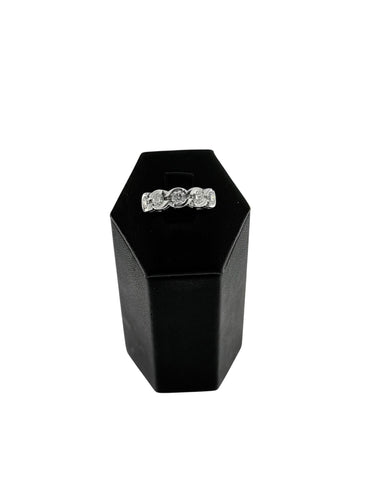 Bague 51.9 Bague en or blanc des diamants naturels 58 Facettes