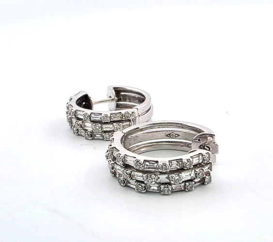 Boucles d'oreilles Boucles d'oreilles en or blanc avec diamants 58 Facettes