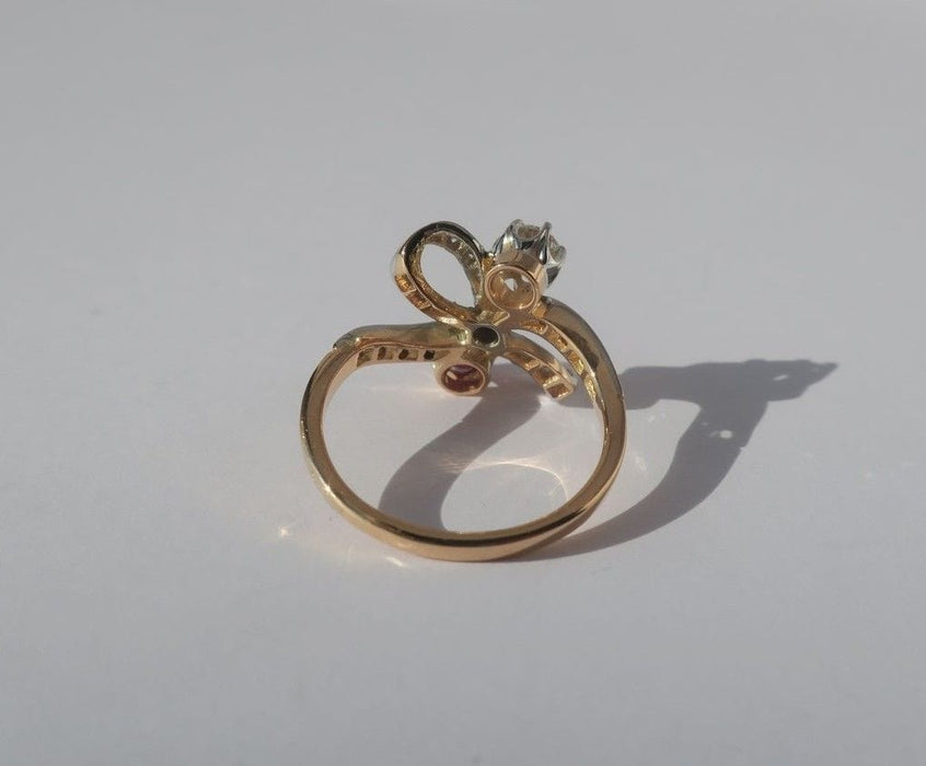 Belle Epoque Knotenring Rubin Diamanten Roségold Platin