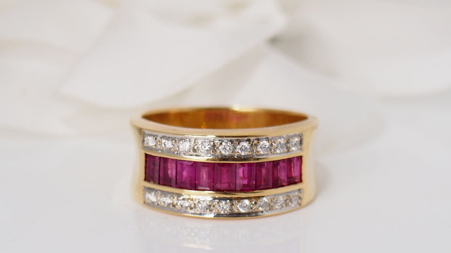 Bague Bague en or jaune, diamants et rubis 58 Facettes 31450