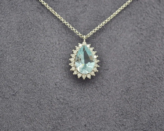 Collier Collier avec topazes et diamants 58 Facettes 10444