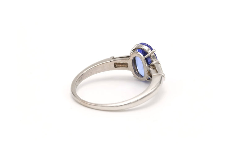 Bague 53 Bague contemporaine en platine sertie d'une tanzanite et de diamants 58 Facettes 22184