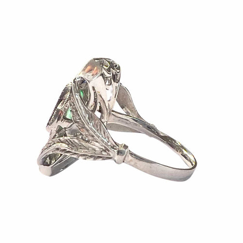 Bague 56 Bague en platine de style Art Déco avec diamants, saphirs et émeraude 58 Facettes Q72B (923)