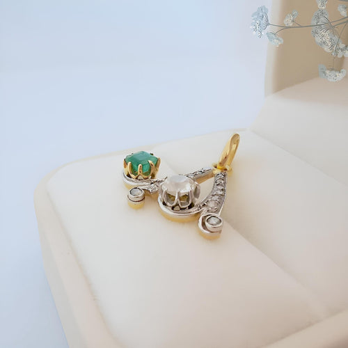 Pendentif Belle Époque émeraude et diamants sur or jaune et platine 58 Facettes 1746