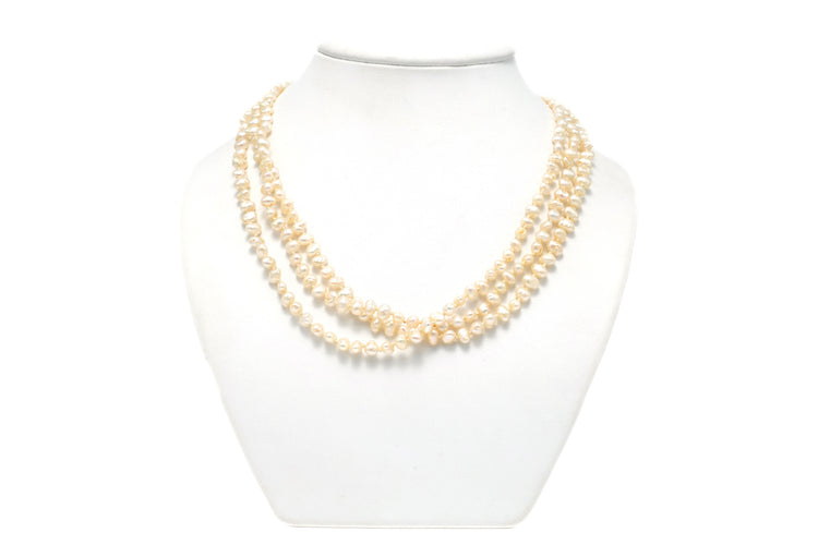 Ketting jaren 70 witgoud, parels en robijnen 