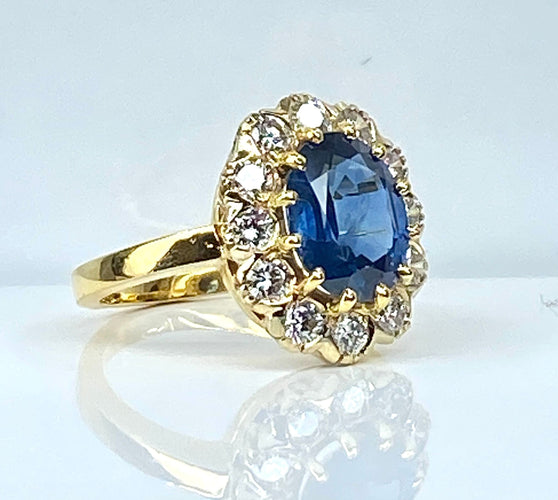 Bague 50 Bague marguerite en or jaune 18 carats, saphir 3,50 carats et diamants 58 Facettes AB548