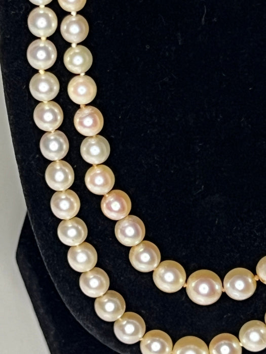 Double Row Necklace Art Deco 194 Cultured pearls with gold and diamond clasp