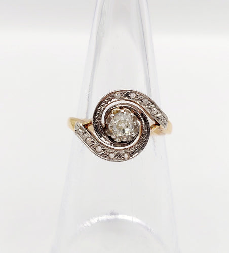 Bague tourbillon antique en or 18k et platine, diamants taille ancienne 58 Facettes A06455