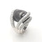 Bague 54 Bague or blanc, onyx & diamants 58 Facettes