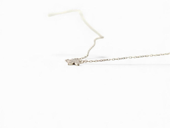 Collier collier AHKAH pendentif fleurs en or blanc 18k diamants roses 58 Facettes 271723