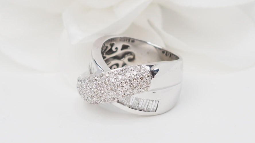 Bague 56 Bague croisée en or blanc et diamants 58 Facettes 32589