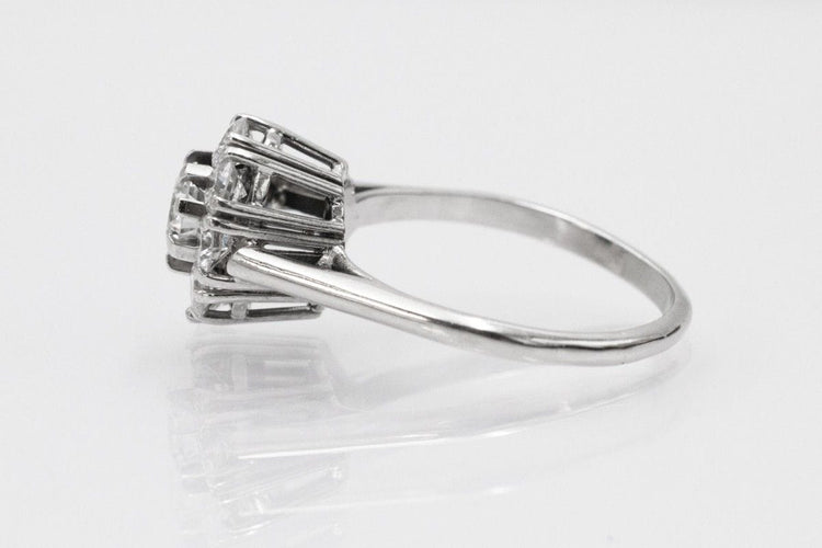 Bague 55 Bague classique en or blanc sertie de diamants (1,68 ct) 58 Facettes 11263