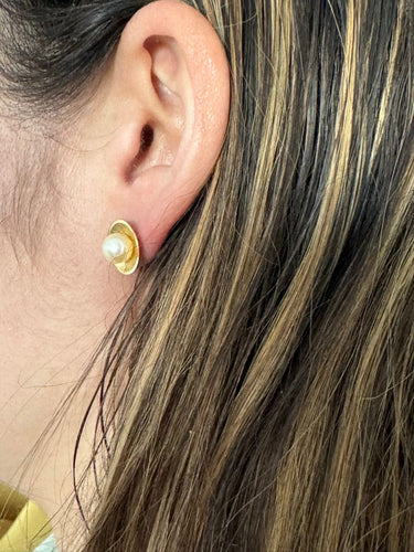 Boucles d'oreilles Paire de boucles d’oreilles or jaune et perles 58 Facettes