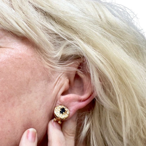 Boucles d'oreilles BOUCLES D'OREILLES EN OR JAUNE 18 carats avec DIAMANTS et SAPHIRS 58 Facettes Q290B