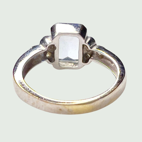 Bague BAGUE EN OR 18 KT DESIGN CONTEMPORAIN avec DIAMANTS et AIGUE-MARINE 58 Facettes Q842 (871)