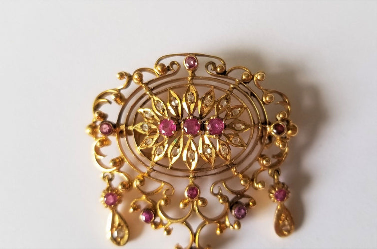 Broche Broche or jaune Rubis et diamants 58 Facettes