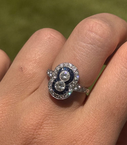 Bague 52 Bague de style Art Déco en platine avec diamants et saphirs 58 Facettes