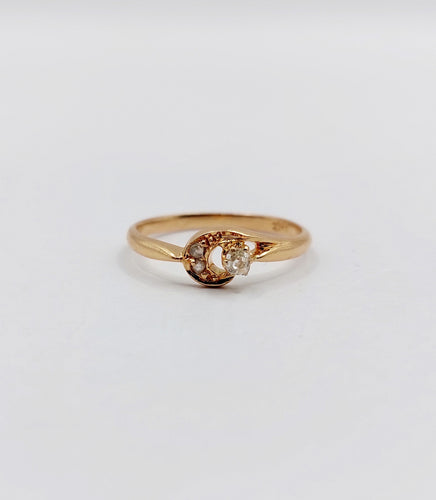 Bague 45 Petite bague antique or rose croissant de lune et diamants taille rose 58 Facettes A06297