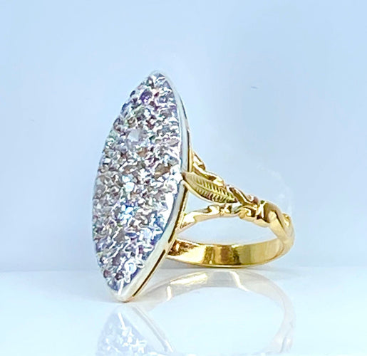 Bague 61 Importante bague marquise en or 18 carats et platine sertie de diamants 58 Facettes AB521