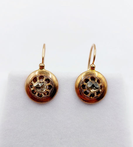 Boucles d'oreilles Dormeuses victorienne or rose, diamants sertis clos sur paillon 58 Facettes A05808