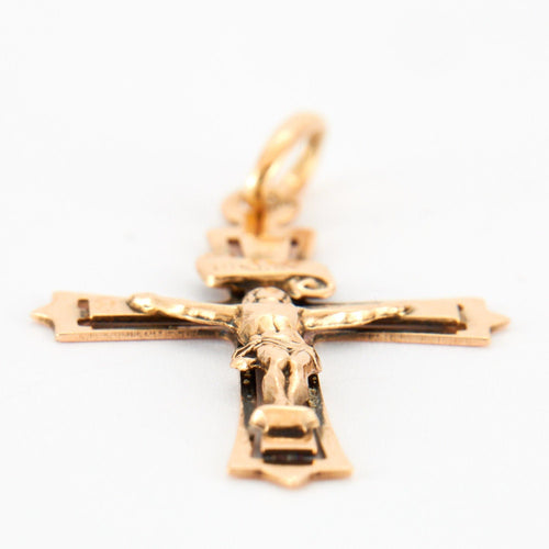 Pendentif Croix  or jaune 58 Facettes
