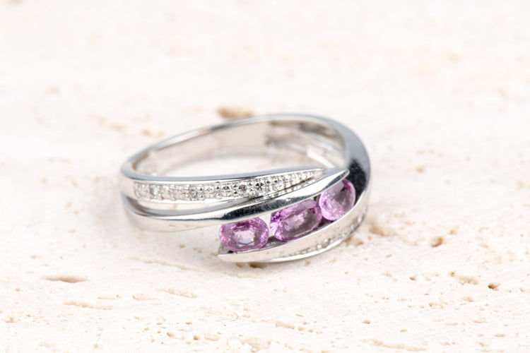 Bague 55 Bague or blanc, améthystes et diamants 58 Facettes BG-NE352-107