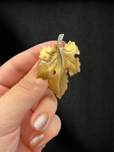 Broche Spilla \"Prezioso Settembre\" en or rose et blanc et diamants 0,10ct 58 Facettes