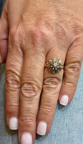 Bague 53 Bague ancienne en or et diamants 58 Facettes