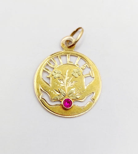 Pendentif Médaille Art Nouveau or jaune, rubis synthétique (circa 1900) 58 Facettes A05836