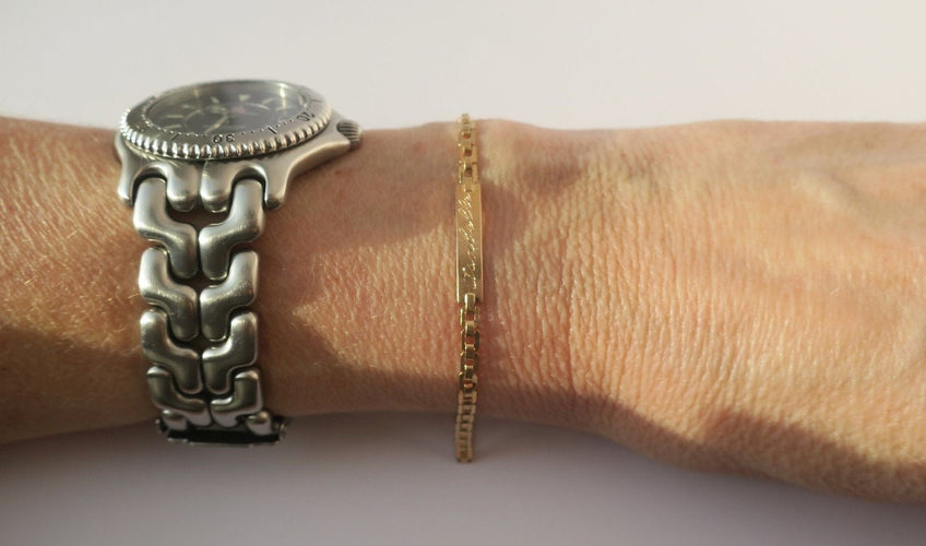 Bracelet Bracelet gourmette d'identité gravée « Isabelle » en or rose 18k 58 Facettes