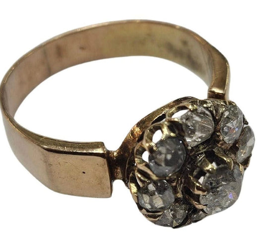 Bague 49 Bague espagnole du XIXe siècle sertie d'un diamant taille ancienne (0,72 carat au total), en or jaune 18 carats. 58 Facettes Q405B