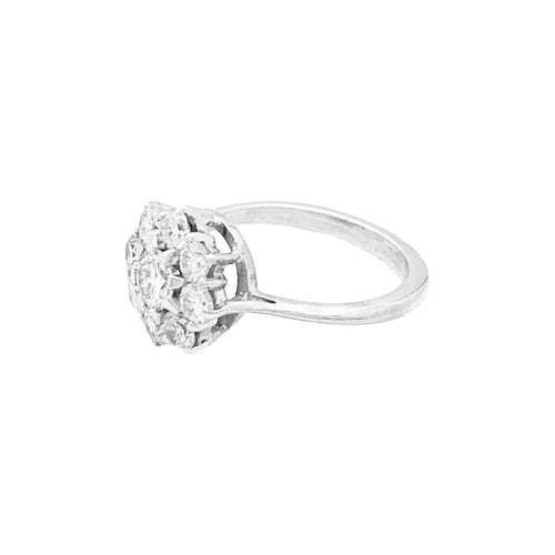 Bague 49 Bague fleur en or blanc et platine sertie de diamants. 58 Facettes 34870