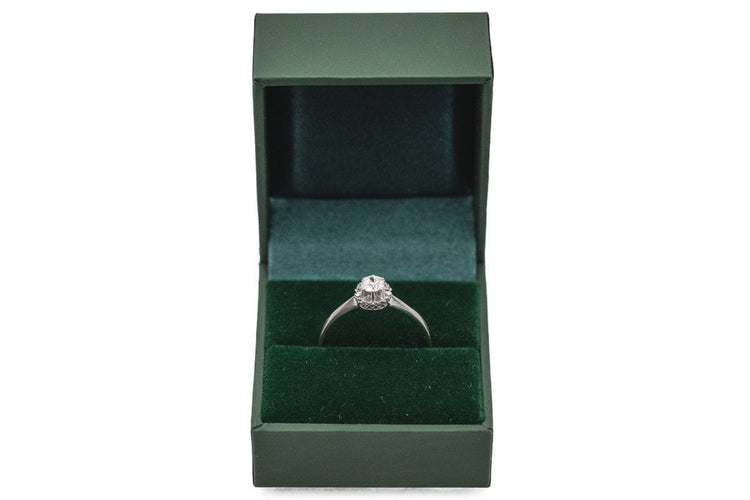 Bague 66 Bague ancienne française en or blanc avec un diamant de 0,40 ct 58 Facettes 9366V