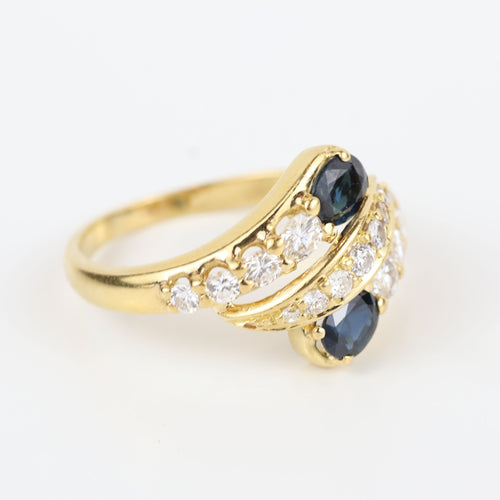 Vintage ring in 18K yellow gold with diamonds and sapphires 