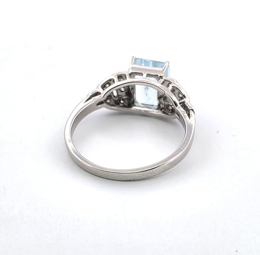 Vintage-Ring aus Weißgold mit Aquamarin 2,40 ct und Diamant 0,25 ct