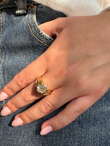 Bague 53 Chevalière - Or jaune et blanc et diamant 58 Facettes 1045