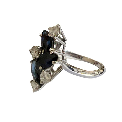 Bague 51.5 Bague Art Déco 1945 en or blanc avec diamants et saphirs 58 Facettes Q326B(965)