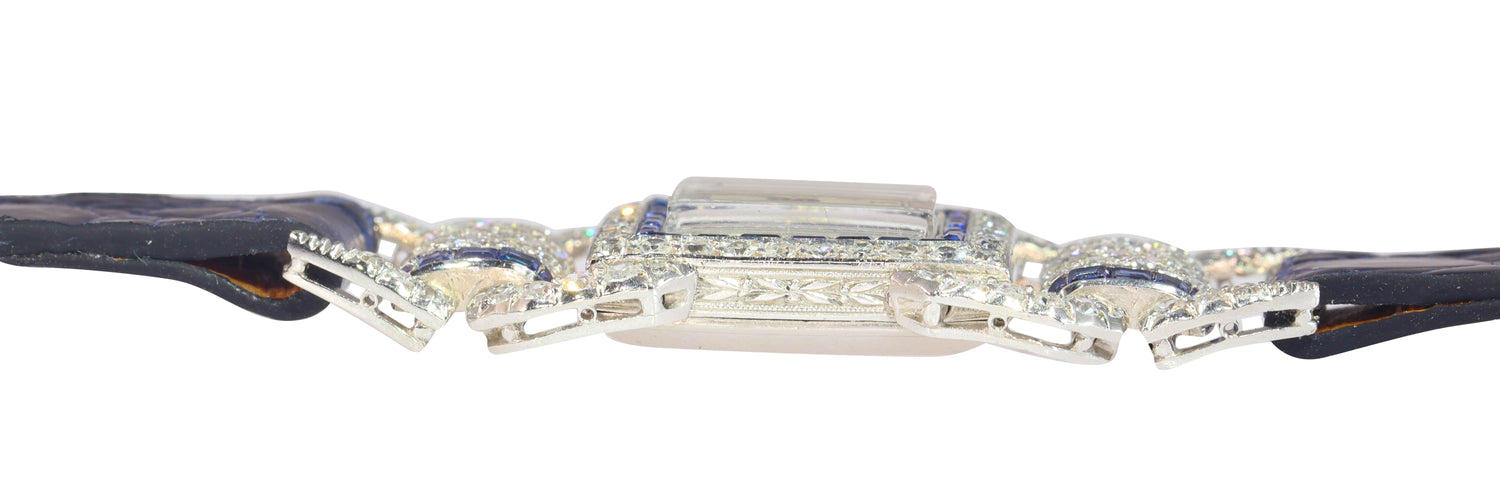 Montre Élégance raffinée : montre femme Art déco française par Léon Hatot 58 Facettes 22063-0070