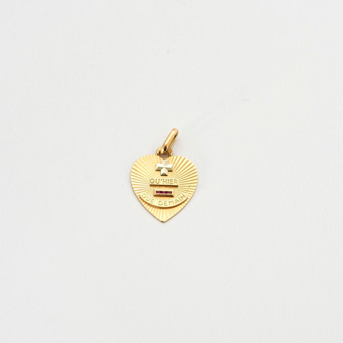 Pendentif AUGIS - Médaille d'amour cœur or jaune rubis 58 Facettes