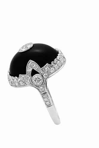 Bague 55 Bague en platine de style Art déco ornée de diamants et d'onyx 58 Facettes 50344
