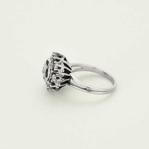 Bague 54 Bague en or blanc, diamants et saphir 58 Facettes 250352