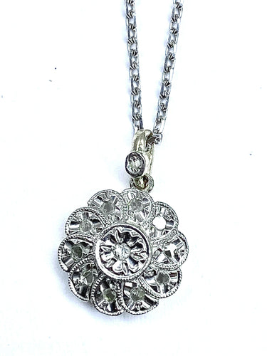 Pendentif Pendentif fleur en diamants 58 Facettes AB116
