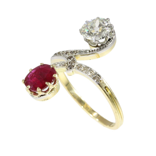 Bague 53 Circa 1900 Art Nouveau Toi et Moi ring with diamond, ruby, antique sparkle 58 Facettes 25317-0120