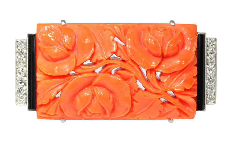 Broche Une fusion d'élégance et de zen : broche japonisante Art déco des années 1920 avec diamants, onyx et corail sanguin 58 Facettes 23277-0093