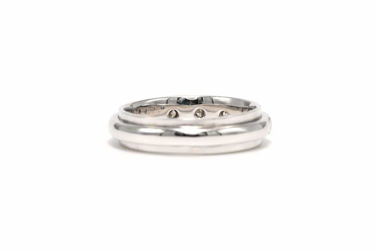 Bague 58 Bague contemporaine en or blanc sertie de diamants (+- 0,36ct) 58 Facettes 22452