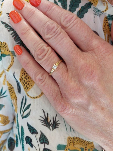 Bague 54 BAGUE SOLITAIRE DIAMANT 0.12 CARAT 58 Facettes 086301