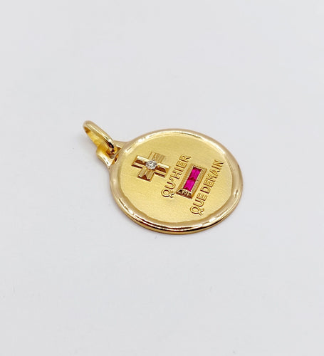 Pendentif AUGIS - Pendentif médaille d'amour or "+ qu'hier - que demain" maison - L'Intemporelle 58 Facettes J5010X0000