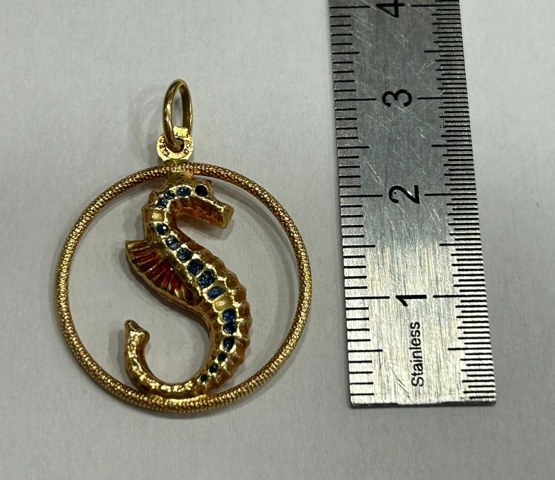 Pendentif Pendentif hippocampe or jaune et émail 58 Facettes LP162