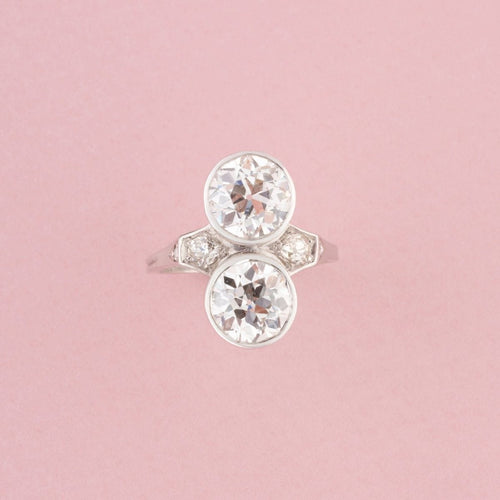 Bague 52.5 Bague ancienne Art Déco Toi & Moi platine et diamants 58 Facettes