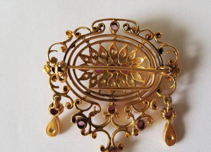 Broche Broche or jaune Rubis et diamants 58 Facettes